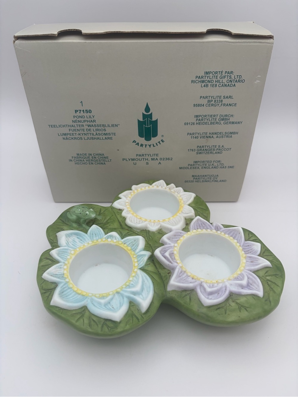 Partylite Pond Lily Triple Tealight Holder in Green with Pastel Flowers